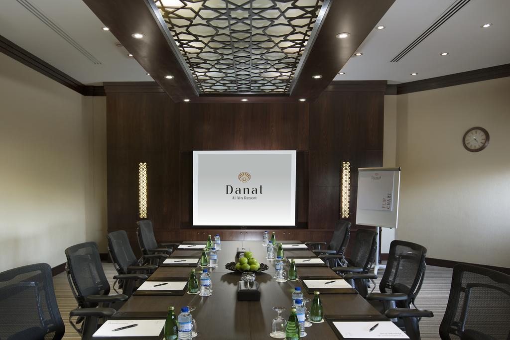 Danat Al Ain Resort Екстериор снимка Meeting room