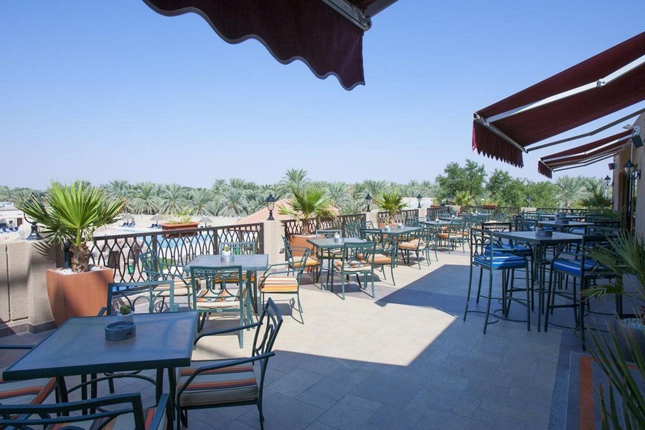 Danat Al Ain Resort Екстериор снимка Rooftop bar in Cairo