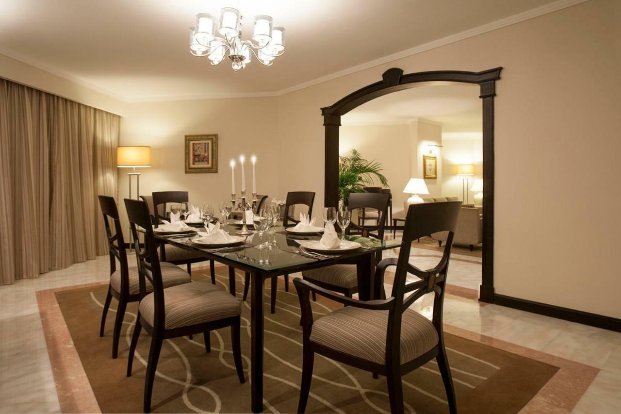 Danat Al Ain Resort Екстериор снимка A dining room