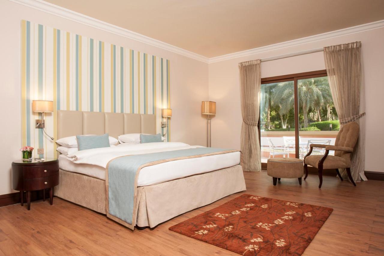 Danat Al Ain Resort Екстериор снимка A bedroom at the hotel